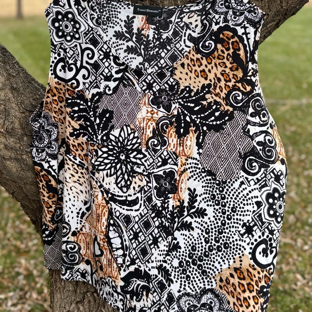 126. Travel Elements Patterned Tunic Set With Ani… - image 2